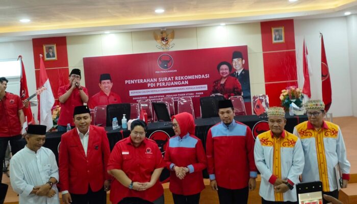 Perdana DPP PDI Perjuangan serahkan Rekomendasi untuk Pilkada Kabupaten Kota di Kaltim