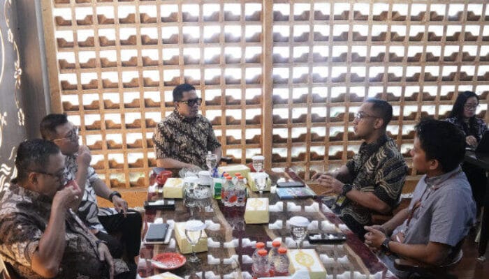 Wali Kota Samarinda Usulkan SPBU Khusus Kendaraan Dinas untuk Kurangi Antrean