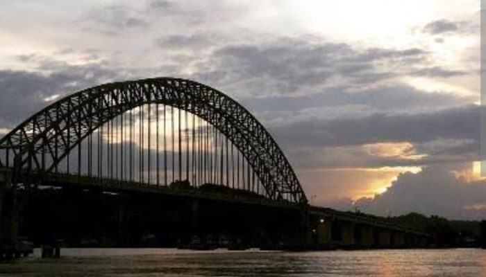 Satpol PP Kaltim Perketat Pengawasan Kapal di Bawah Jembatan Mahulu