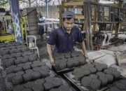 Inovasi Paving Block dari Sampah Plastik Jadi Solusi Ekonomi Sirkular di Palangka Raya